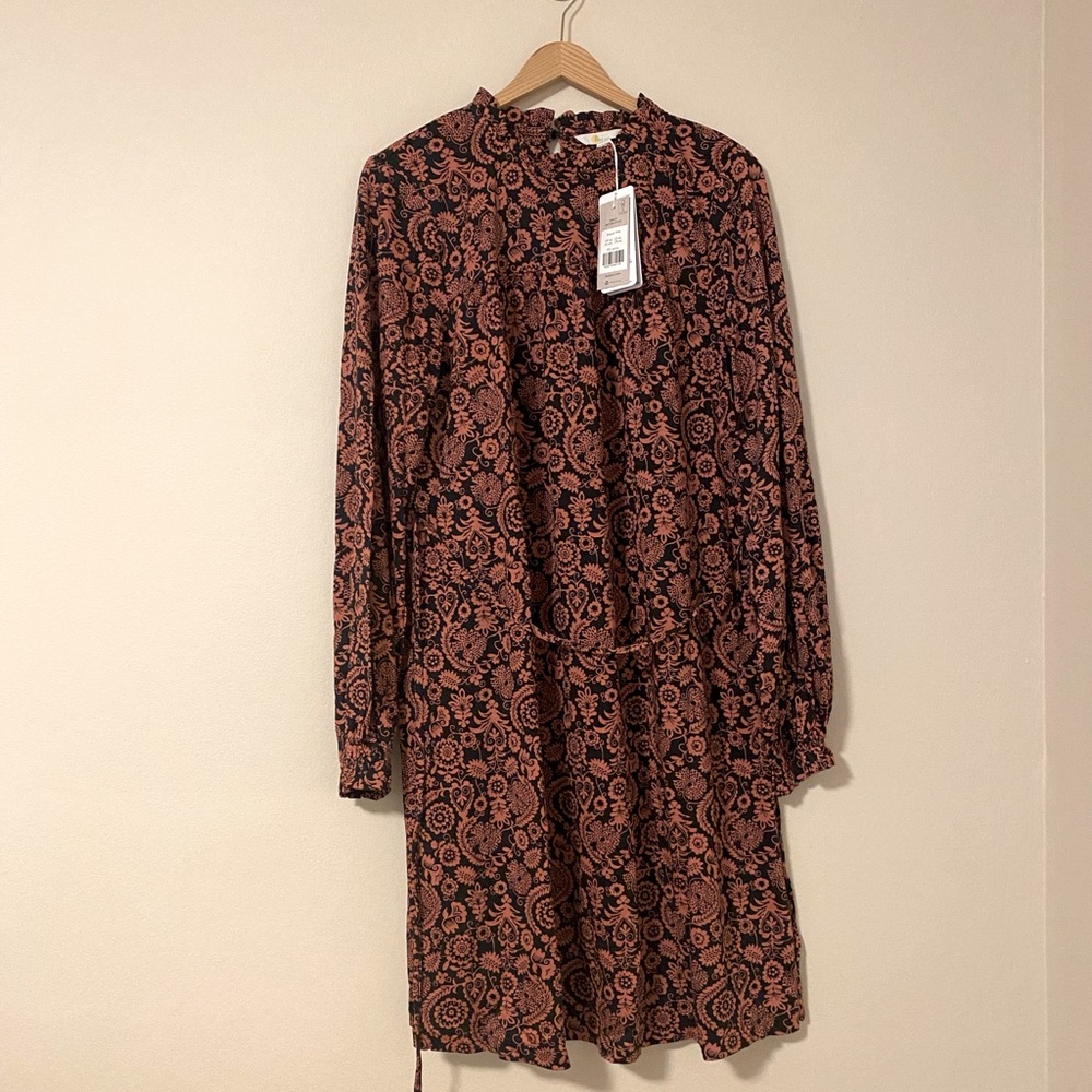 Boden 10L yoked tie waist dress. New with tags.